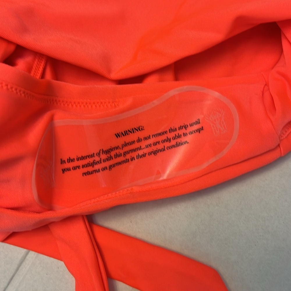 HAH HOT AS HELL + FREE PEOPLE CUT TO THE CHASE ONE PIECE SWIMSUIT MEDIUM - Picture 9 of 16
